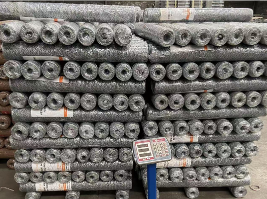 0.9m x 25m Galvanised Hexagonal Wire Mesh Roll – 50mm Hole | 0.9mm Wire